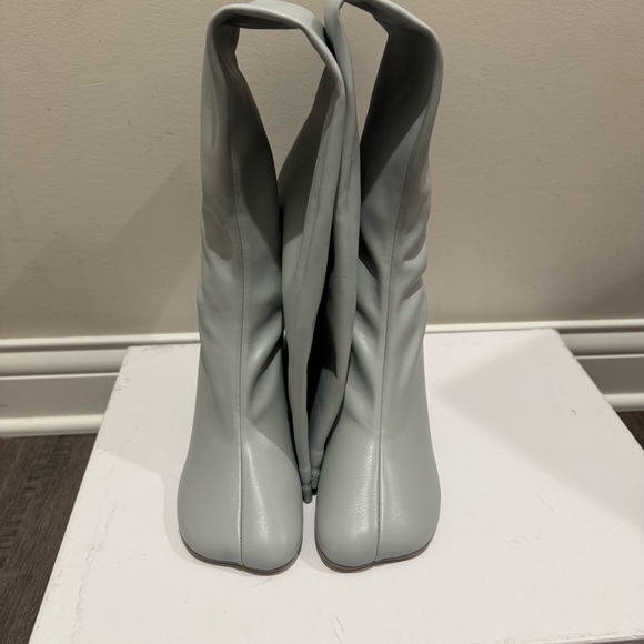 MM6 Maison Margiela Anatomic Thigh High Tabi Shaped Tall Heeled Boot Pearl Blue - Picture 6 of 16